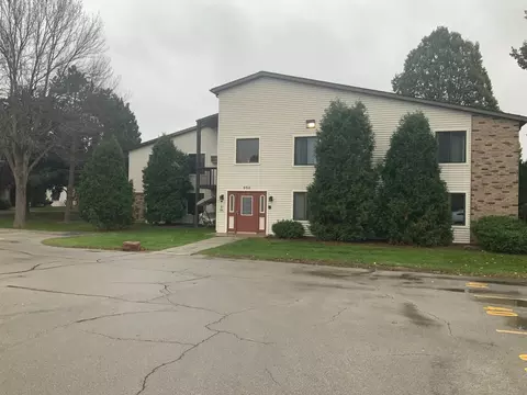 988 1020 Willard Dr, Ashwaubenon, WI 54304