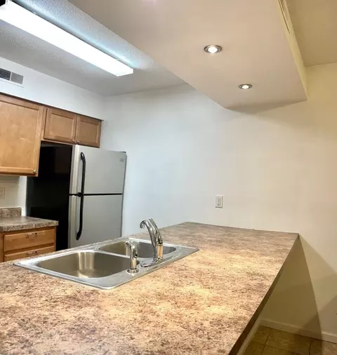 107 E Daniel St, Champaign, IL 61820 photo 7