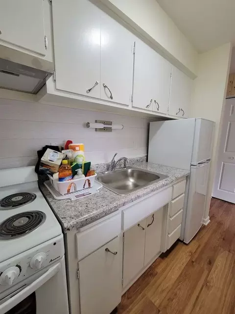137 E Division St, Fond Du Lac, WI 54935