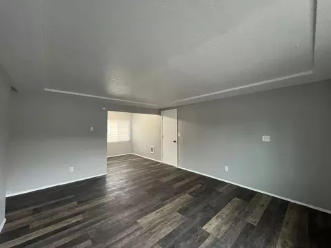 7302 SE Claybourne St, Portland, OR 97206