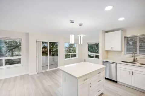 8307 8th Ave NW, Seattle, WA 98117