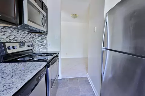 11686 S Laurel Dr, Laurel, MD 20708 photo 4