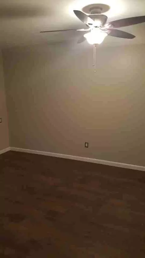 205 Trealout Dr, Fenton, MI 48430 photo 4