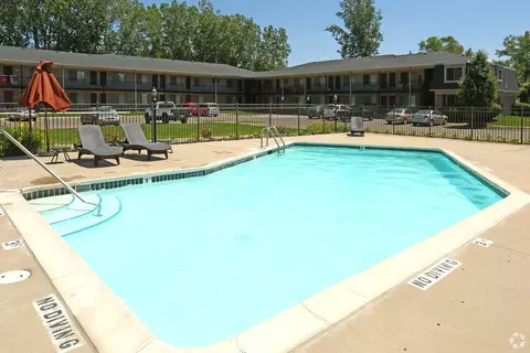 205 Trealout Dr, Fenton, MI 48430 photo 5