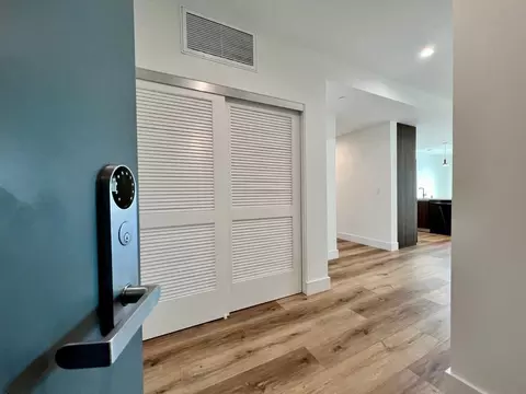 5801 Camerford Ave, Los Angeles, CA 90038