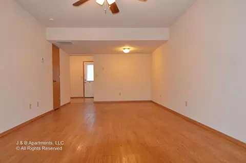 20309 Skyview Dr, Waynesville, MO 65583