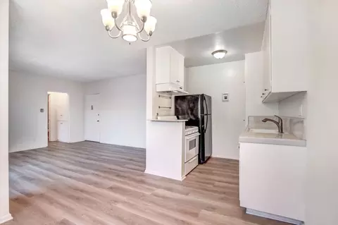 1705 Purdue Ave, Los Angeles, CA 90025