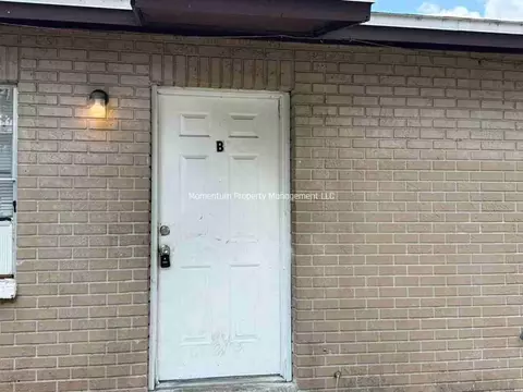 8218 N Elmer St, Tampa, FL 33604
