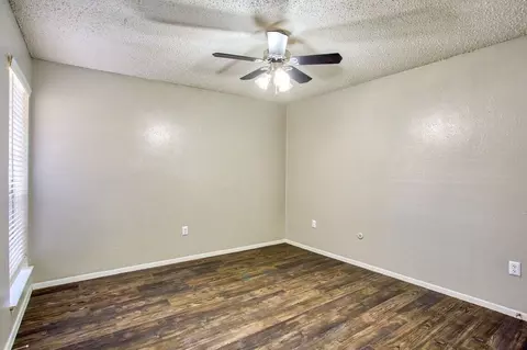 1600 Jones Dr, Arlington, TX 76013 photo 13