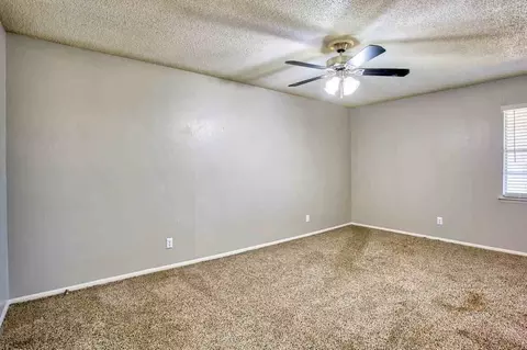 1600 Jones Dr, Arlington, TX 76013 photo 17