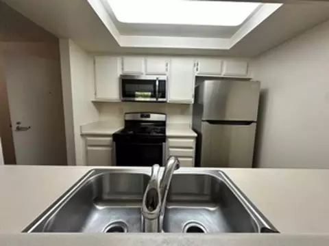301 Bethany Rd, Burbank, CA 91504