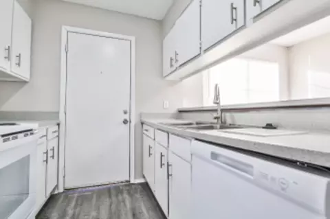 5401 50th St, Lubbock, TX 79414 photo 8