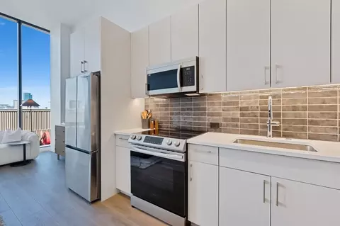 1101 W Van Buren St, Chicago, IL 60607 photo 2