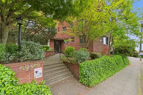 1206 Queen Anne Ave N, Seattle, WA 98109