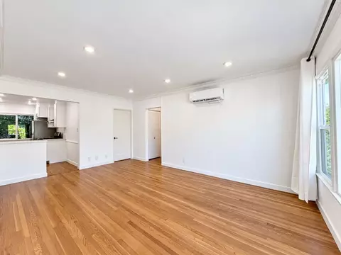 849 S Wooster St, Los Angeles, CA 90035 photo 2