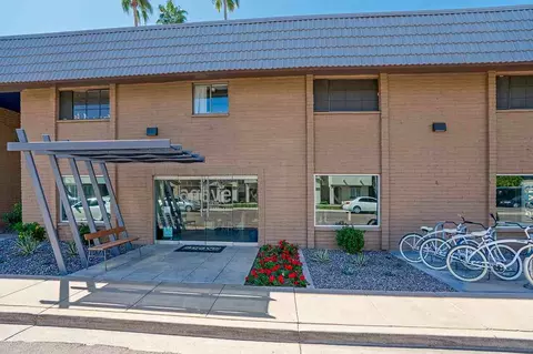 1718 S Jentilly Ln, Tempe, AZ 85281