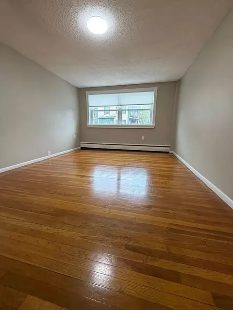 206 Stackpole St, Lowell, MA 01852 photo 6