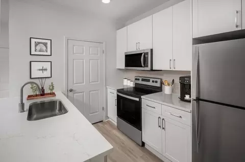 4825 Davis Ln, Austin, TX 78749 photo 7