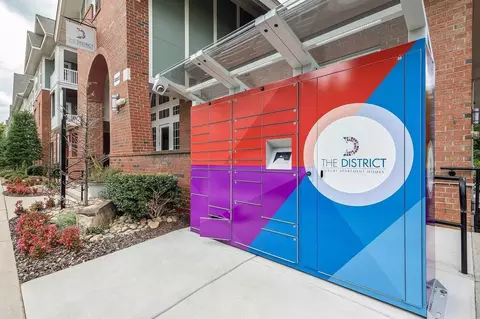 10015 Madison Square Pl, Charlotte, NC 28216 photo 14