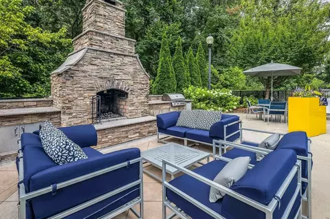 10015 Madison Square Pl, Charlotte, NC 28216 photo 13