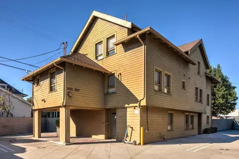 2667 Menlo Ave, Los Angeles, CA 90007