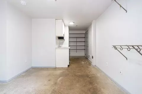422 11th Ave E, Seattle, WA 98102