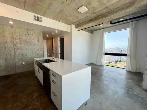 2120 Columbia St, San Diego, CA 92101