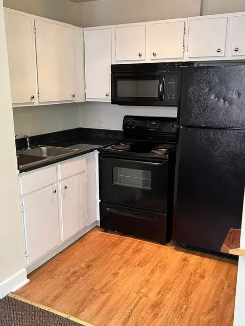 320 W Grace St, Richmond, VA 23220