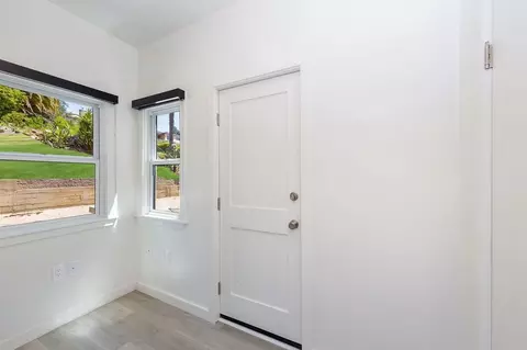 1313 Buena Vista St, Ventura, CA 93001 photo 6