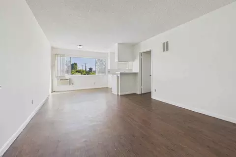12004 Vanowen St, Los Angeles, CA 91605