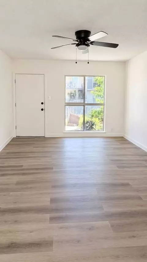 8817 Tobias Ave, Los Angeles, CA 91402