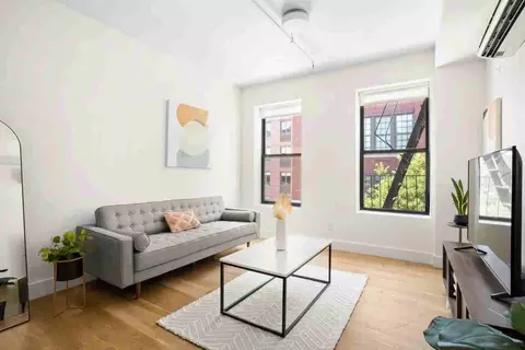 517 W 45th St, New York, NY 10036