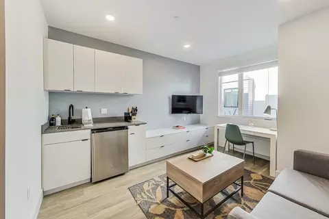 1925 Brush St, Oakland, CA 94612