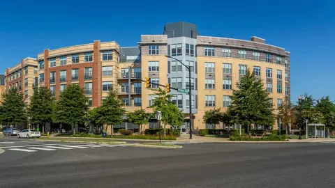 2209 N Pershing Dr, Arlington, VA 22201 photo 2