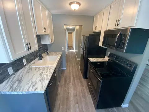 8420 42nd Ave N, New Hope, MN 55427