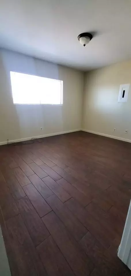 1815 Locust Ave, Long Beach, CA 90806 photo 3