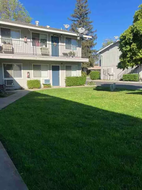 404 W Cross St, Woodland, CA 95695