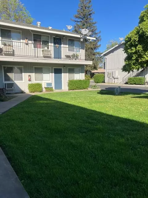 404 W Cross St, Woodland, CA 95695