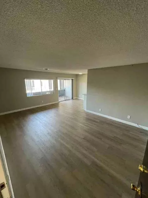 17340 Burbank Blvd, Encino, CA 91316