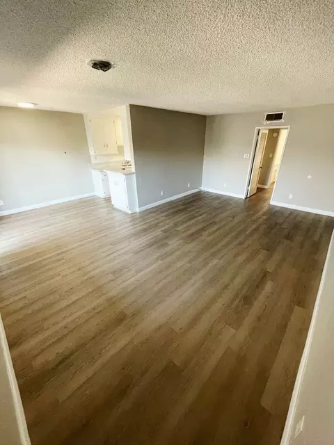 17340 Burbank Blvd, Encino, CA 91316 photo 5