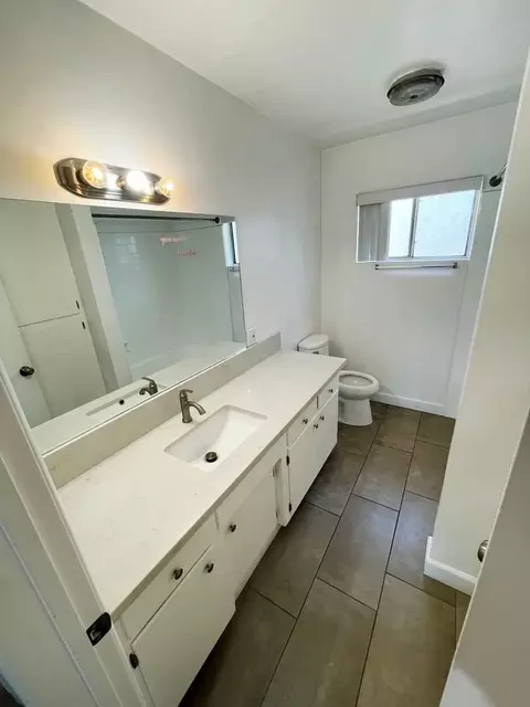 17340 Burbank Blvd, Encino, CA 91316 photo 7