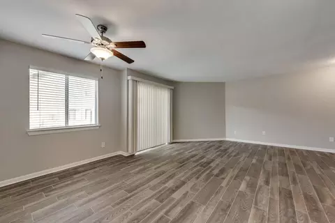4310 W Northgate Dr, Irving, TX 75062 photo 9