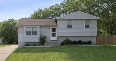 611 NE Ridgeview Dr, Lees Summit, MO 64086 photo 22