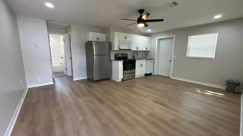 5109 9th Street - 38620 2nd Ave #5109-5109, Zephyrhills, FL 33542