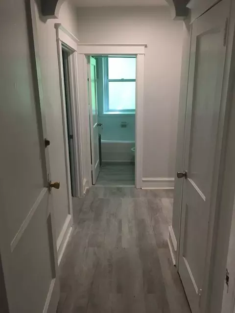320 Rochelle Ave, Philadelphia, PA 19128