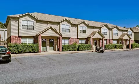 Slape St, Fayetteville, AR 72704