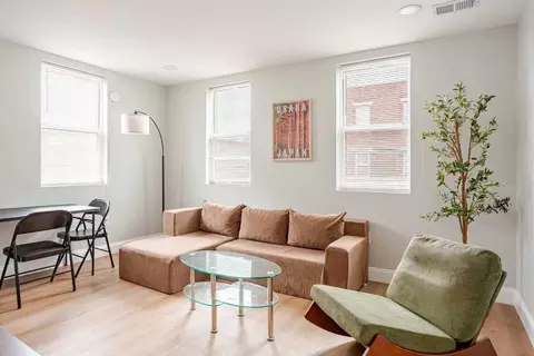 1816 S 9th St, Philadelphia, PA 19148