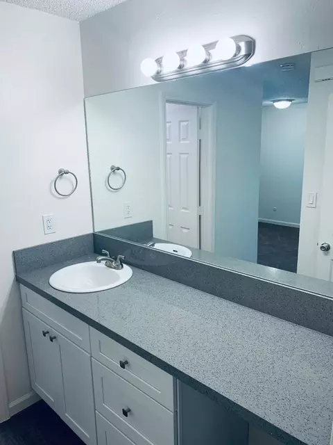 2720 Broadway, San Diego, CA 92102