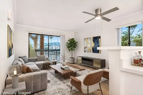1255 N Orange Dr, Los Angeles, CA 90038