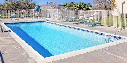 Orangewood Ct, Redlands, CA 92373 photo 7